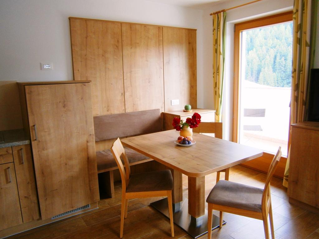 Lue De Rue Apartamento San Vigilio Di Marebbe Quarto foto